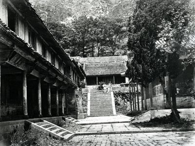 Tempel von Foo-Too, Chusan, um 1870er von English Photographer